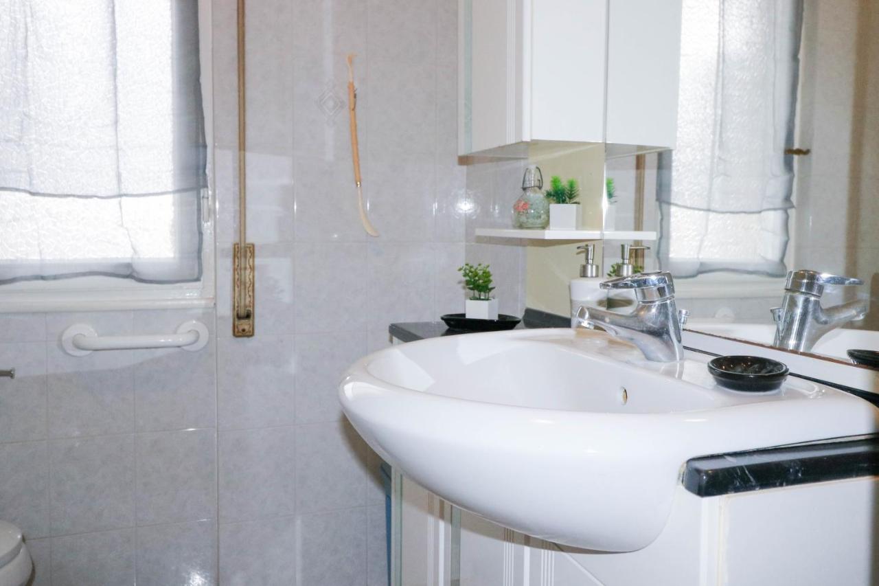 H11 Arma Vista Mare Panoramica Apartment Arma di Taggia Ngoại thất bức ảnh