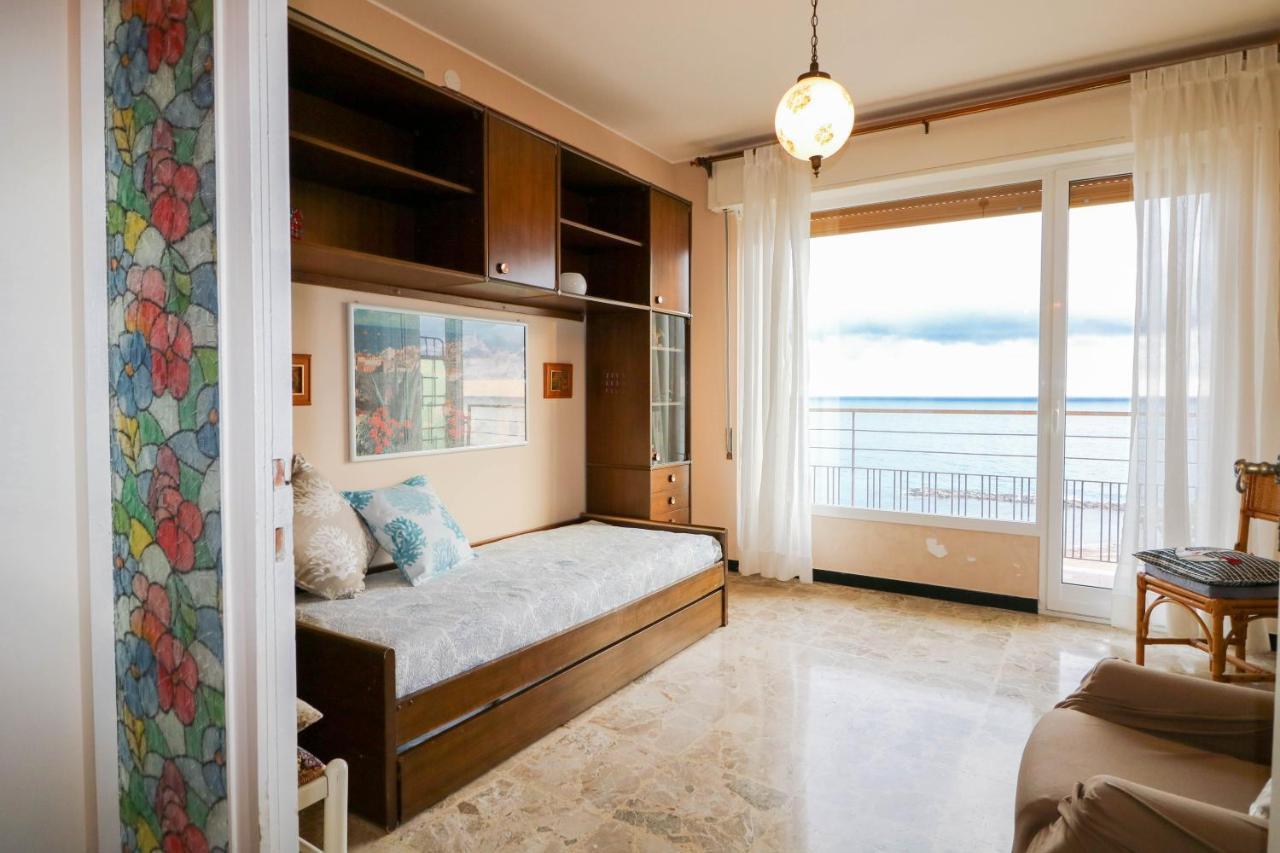 H11 Arma Vista Mare Panoramica Apartment Arma di Taggia Ngoại thất bức ảnh